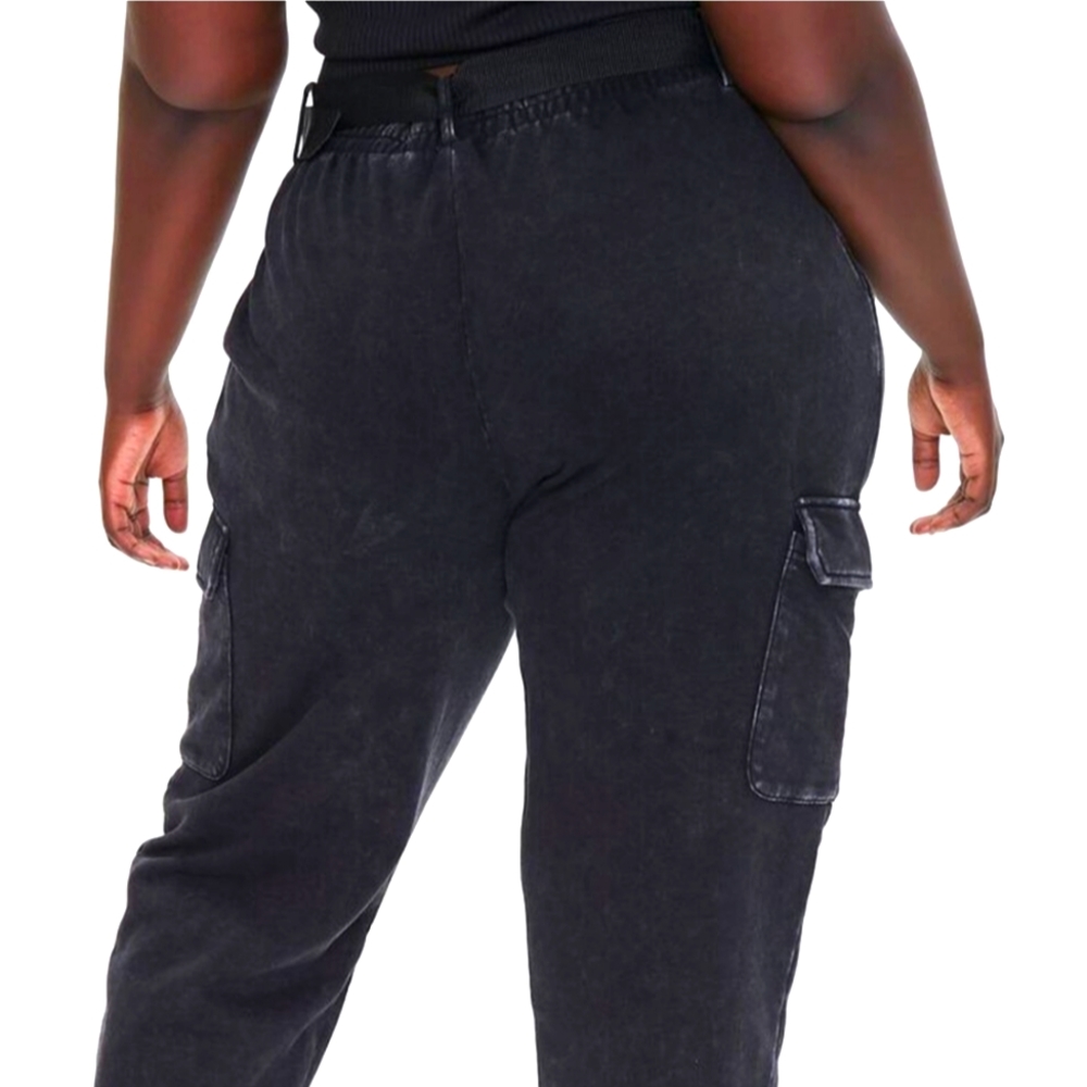 Forever 21 Plus Size Cargo Joggers 3X Charcoal Black Pants Sweatpants ankle knit
